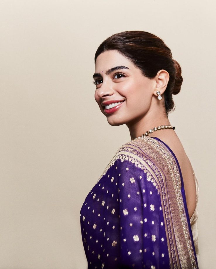 Khushi Kapoor, Ananya Panday, Huma Qureshi Prove Dark Blue Sarees Perfect Independence Day Looks 1