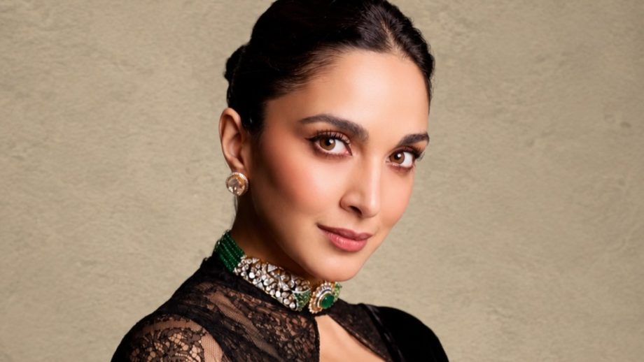 Kiara Advani Black Velvet Saree, Lace Blouse at Toxic Pre-Release Event in Hyderabad 1