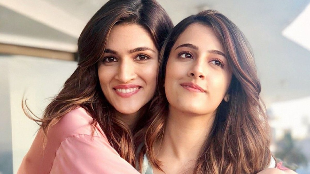 Kriti Sanon Celebrates Rakhi With Sister Nupur, Writes Cryptic Note For Trolls 1