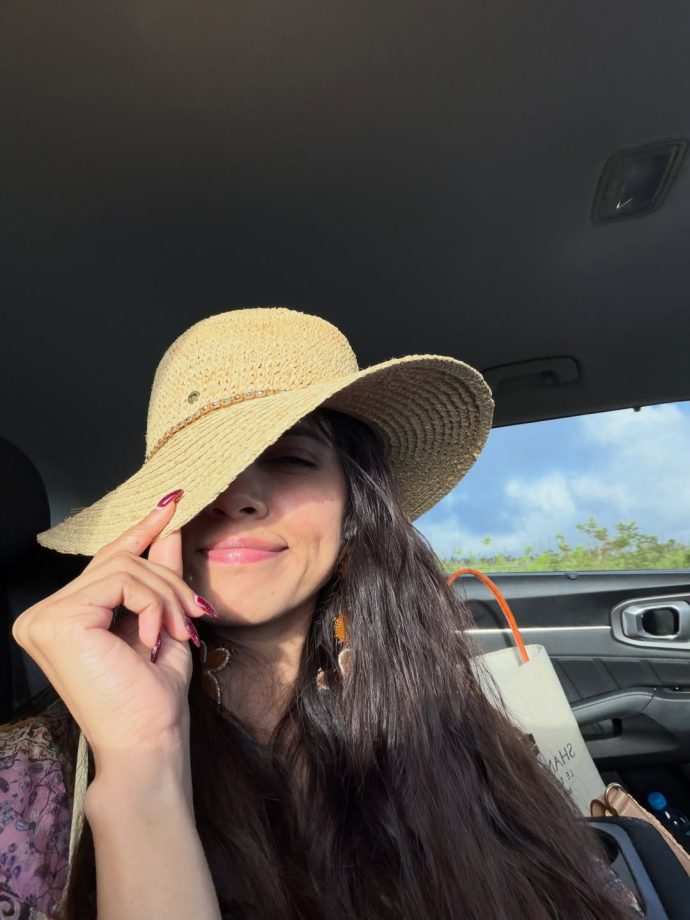 Malavika Mohanan Travel Diaries: Yummy Food, Stunning Views and Chic Mauritius Style 1