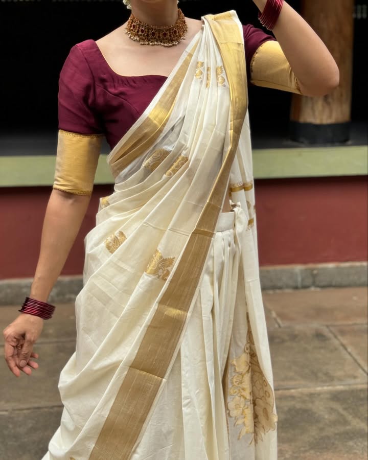 Mollywood Actress Anarkali Nazar Kasavu Lehenga Half Saree Look for Onam 2026 1