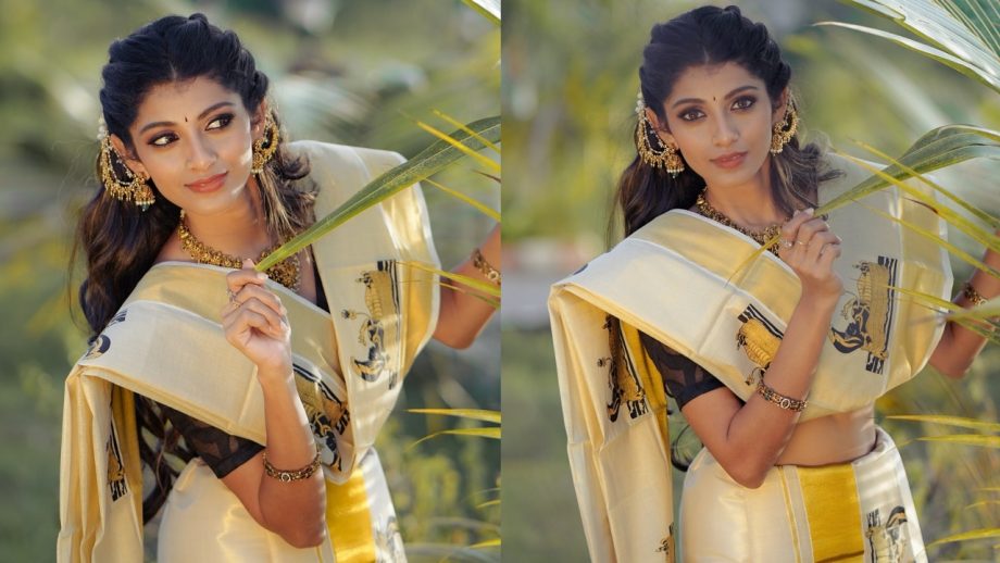 Mollywood Actresses' Kasavu Half Saree Looks Bring Timeless Onam Fashion Inspiration 1