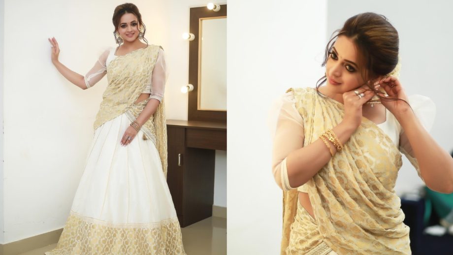 Mollywood Actresses' Kasavu Half Saree Looks Bring Timeless Onam Fashion Inspiration 1