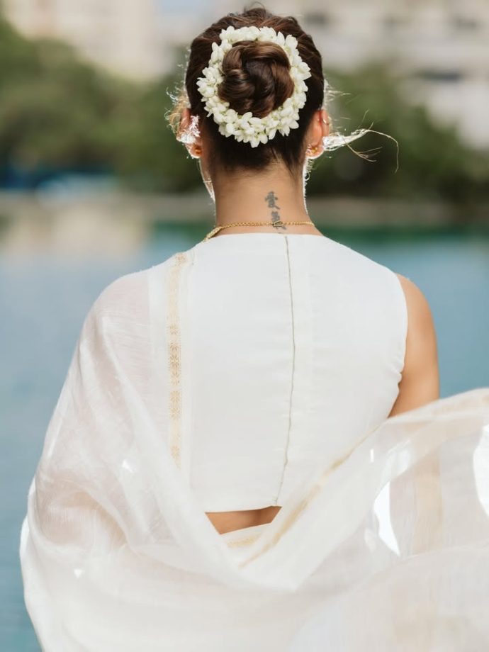 Nayanthara Onam Fashion Goals: Lightweight White Saree, Gold Accessories 1