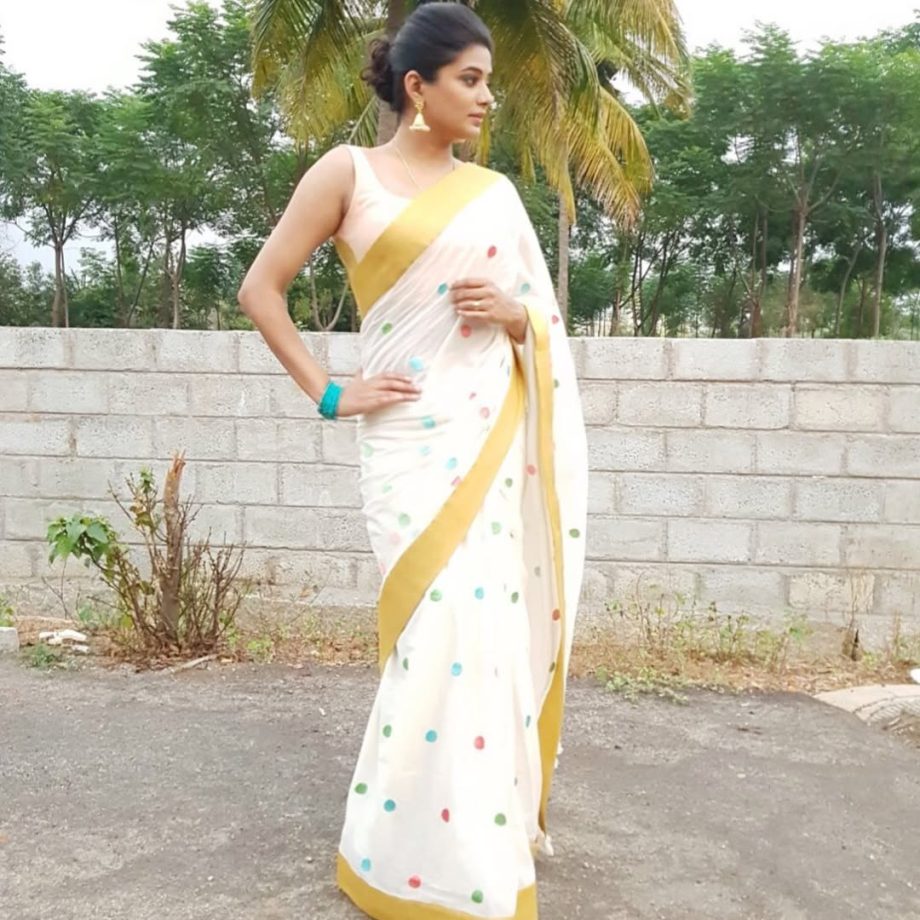 Onam 2026: Best Kasavu Saree Looks From Bhavana, Shruthi Rajanikanth and More 1