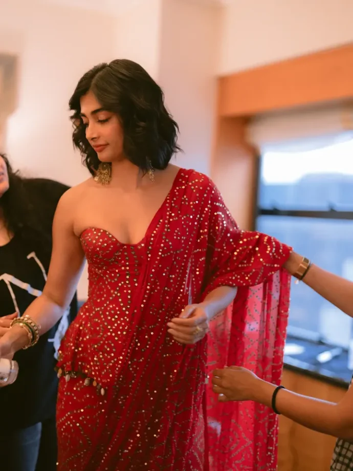 Pooja Hegde’s Stunning Red Saree Look at New York Gala 1