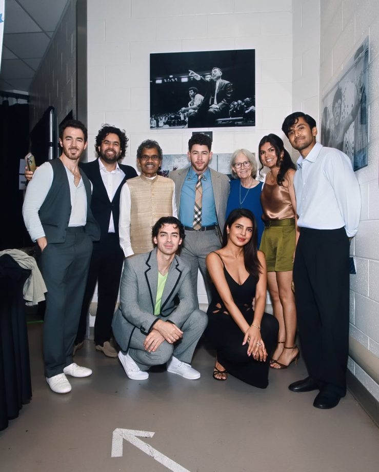 Priyanka Chopra Shares Jonas Brothers Tour Memories With Nick Jonas, Calls Herself ‘Tour Wife’ 1