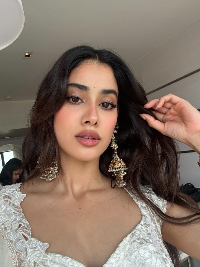 Raksha Bandhan 2026 Gift Ideas From Janhvi Kapoor: Statement Earrings To Gorgeous Floral Sarees For Your Sister 1
