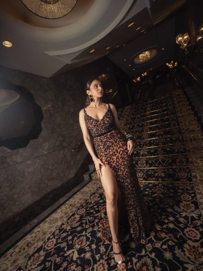 Rakul Preet Serves High-Slit Heat 1