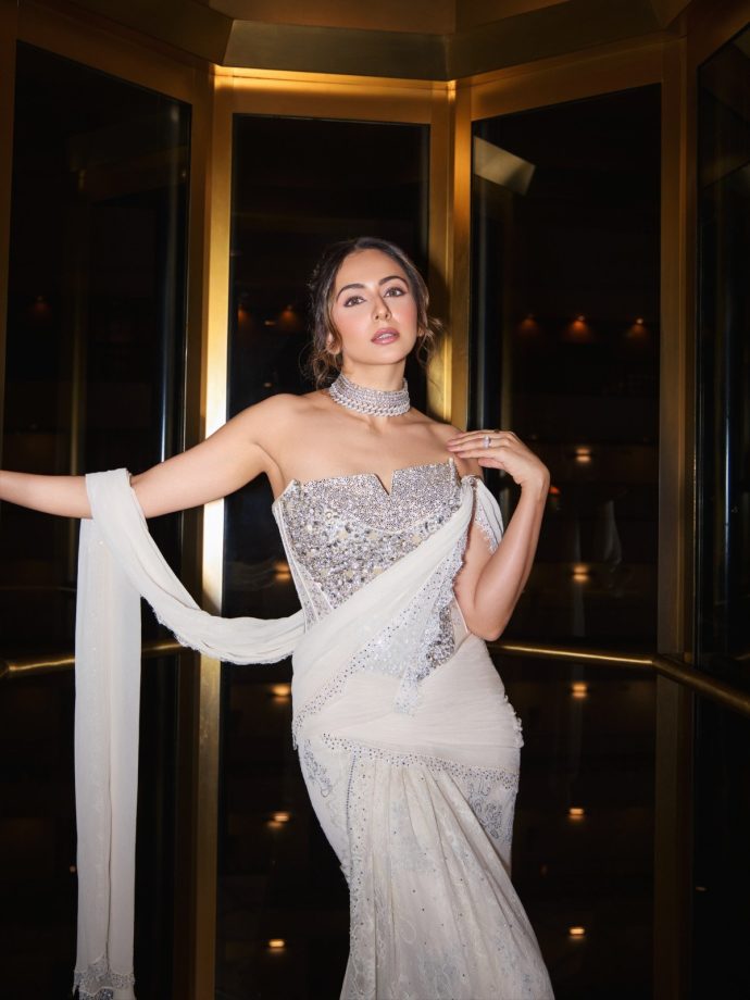 Rakul Preet Singh Shines in a Stunning White Embellished Saree 1