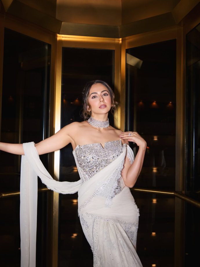Rakul Preet's Latest Indo-Western Look Is Setting Major Cocktail Fashion Goals 1