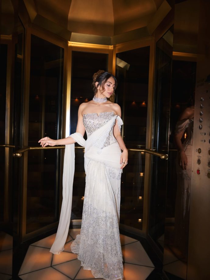 Rakul Preet's Latest Indo-Western Look Is Setting Major Cocktail Fashion Goals 1