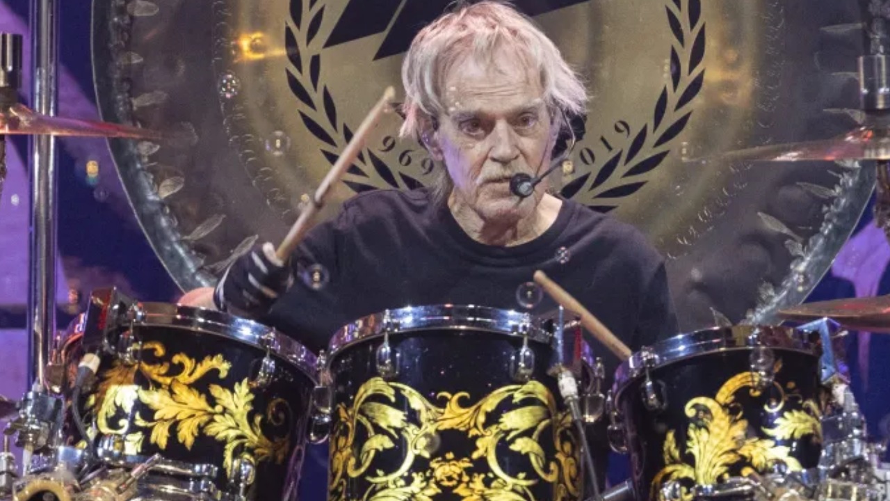 RIP: ZZ Top Drummer Frank Beard Passes Away At 77 1
