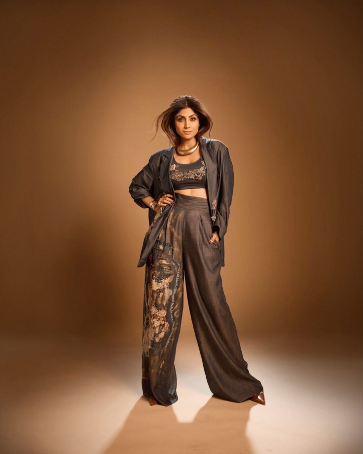 Shilpa Shetty Edgy Glamour Black Embroidered Co-Ord Set 1