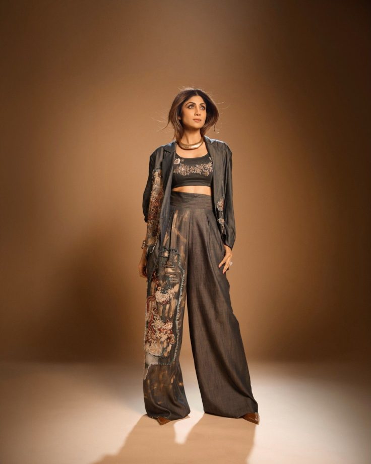 Shilpa Shetty Edgy Glamour Black Embroidered Co-Ord Set 1