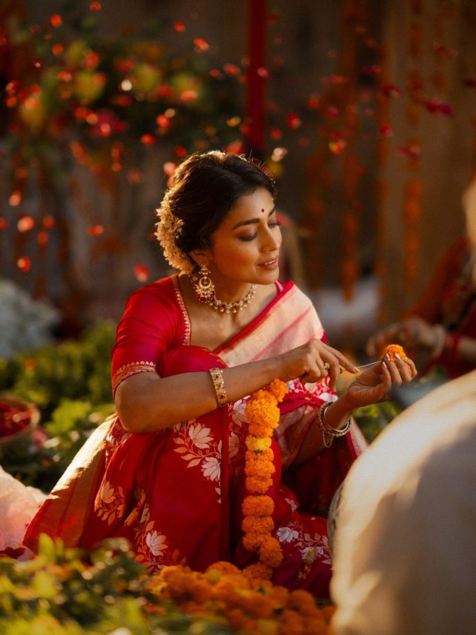Shriya Saran Shines Handwoven Floral Silk Saree 1