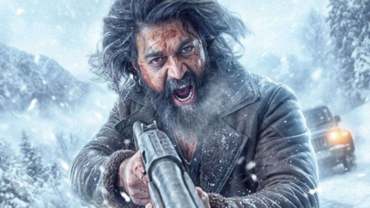 Siddharth Anand Books First-Day Tickets for Toxic, Calls Yash a Superstar Who Has Broken the Mould 1