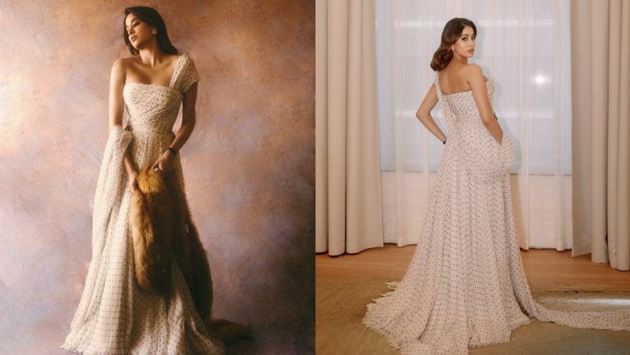 Taapsee Pannu, Janhvi Kapoor, Priyanka Chopra Own All-White Glam 1