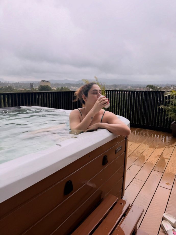 TV Actress Disha Parmar's Hottest Poolside Look 1