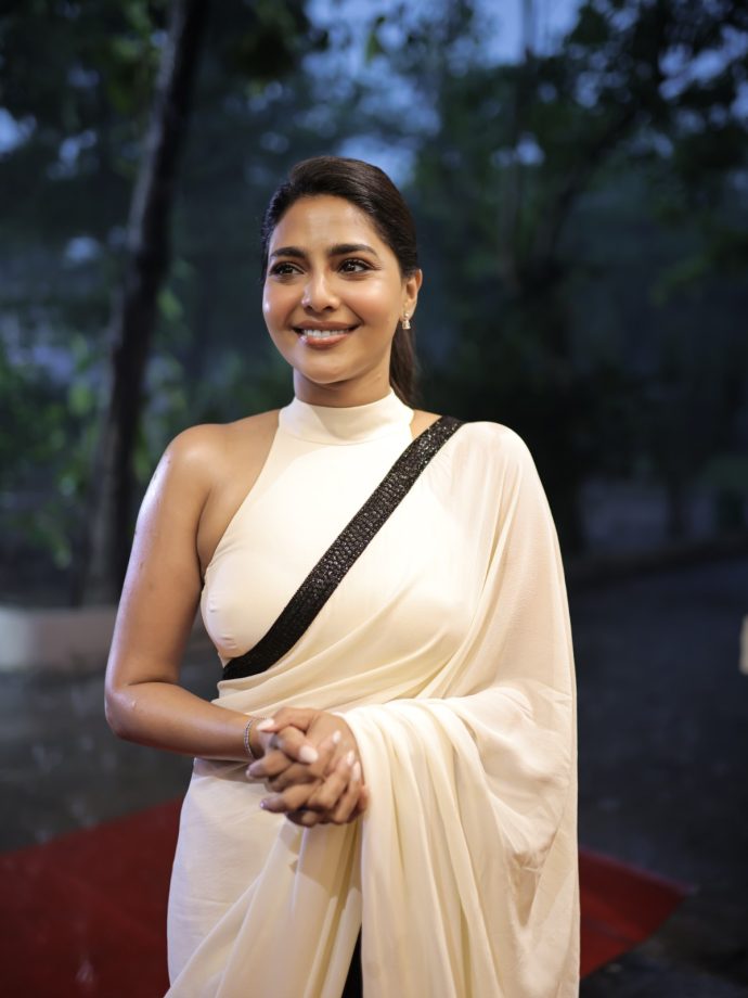 Aiswarya Lakshmi Stuns In White Saree With Chic Ethnic Look 1