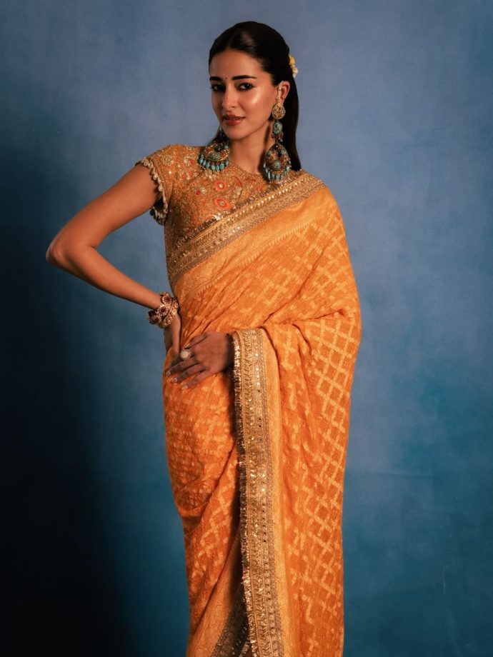 Ananya Panday, Kriti Sanon, Nupur Sanon Bandhani Sarees: 3 Festive Looks 1