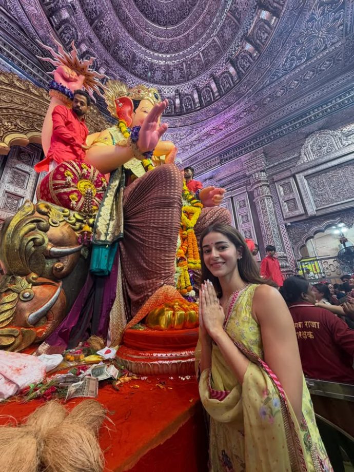 Ananya Panday Seeks Blessings At Lalbaugcha Raja In A Simple Yellow Kurta Set 1