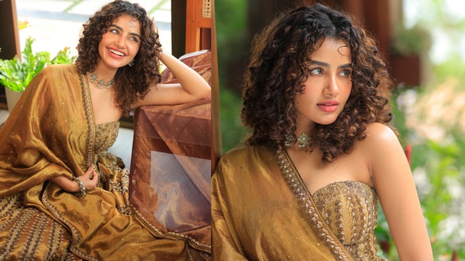 Anupama Parameswaran Golden Lehenga Set: Stunning Festive Look 1