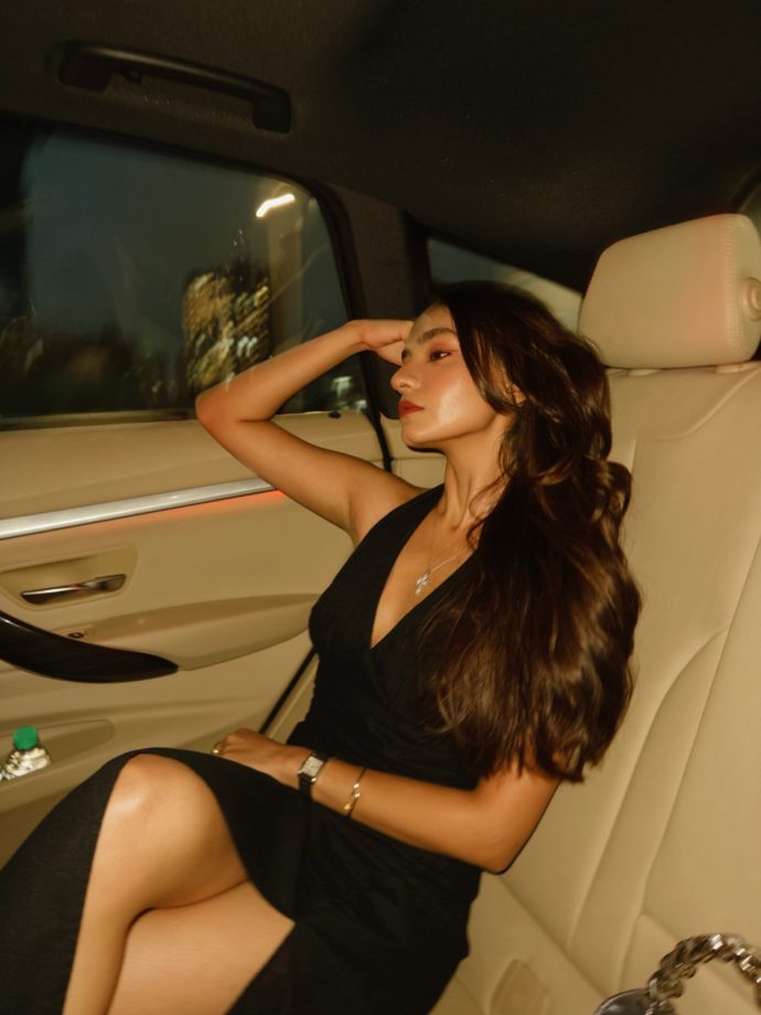 Anushka Sen Owns The Night In A Jaw-Dropping Black Halter Dress 1