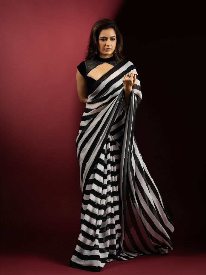 Ashika Ranganath’s Black-and-White Saree Look at Sardar 2 Pre-Release Event, Hyderabad 1
