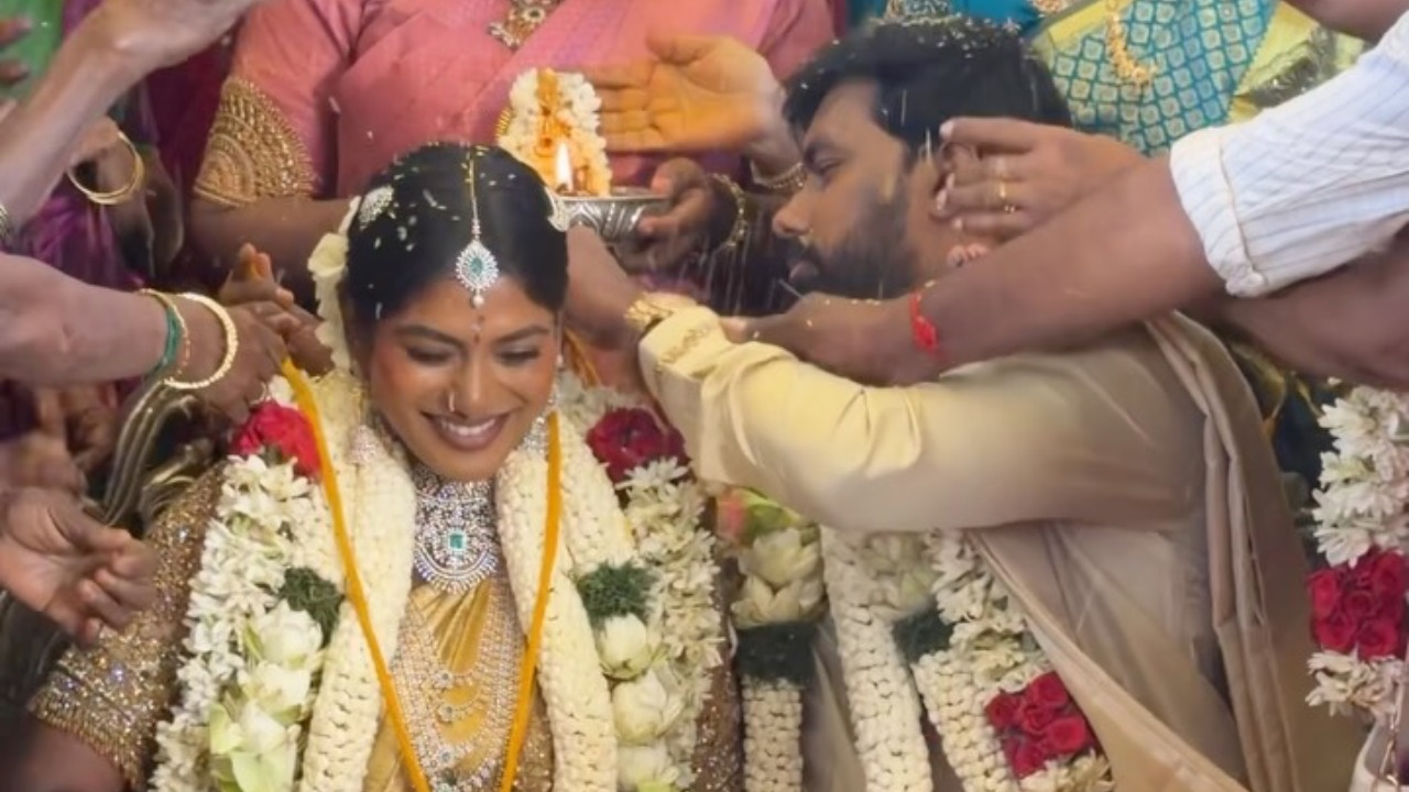 Bigg Boss Tamil Fame Vinusha Devi Marries Longtime BF Lingeshwaran Thiyagarajan 1