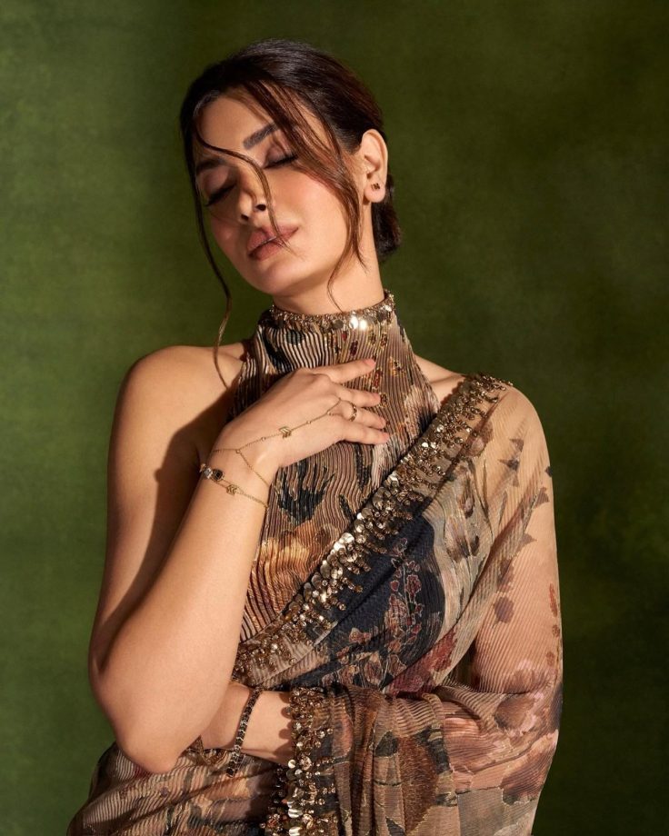 Diana Penty’s Floral Saree Look With Chic Halterneck Blouse Design 1