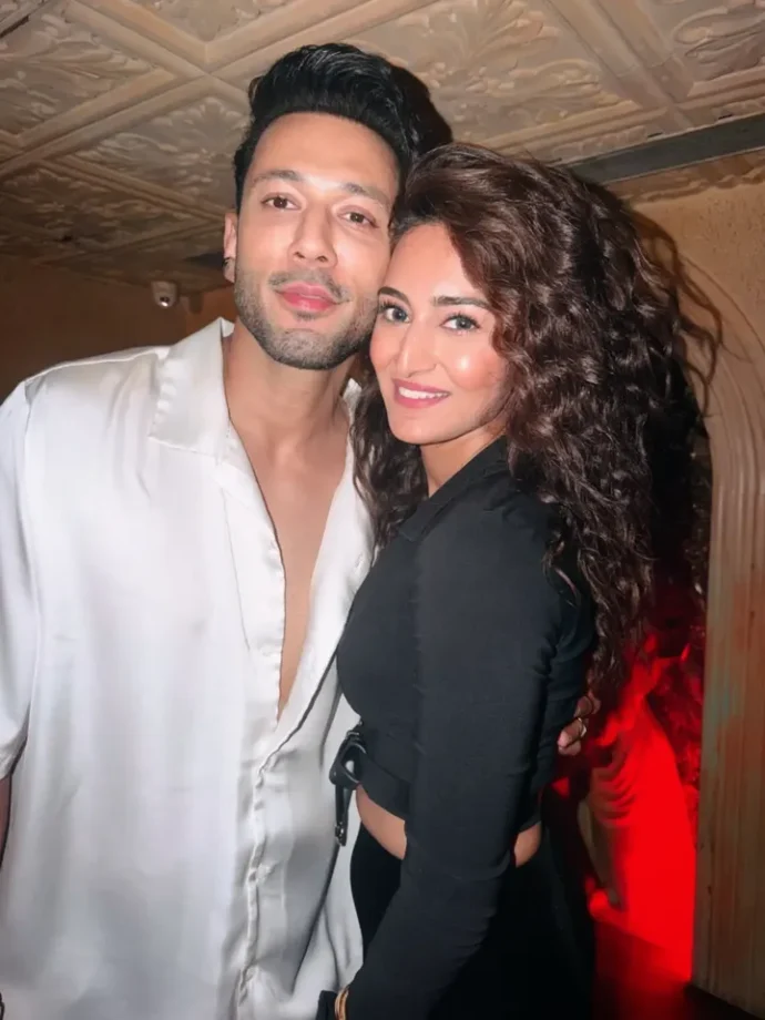 Erica Fernandes Marks 8 Years Of Kasautii Zindagii Kay 2, Celebrates Unbreakable Bond With Co-Stars 1