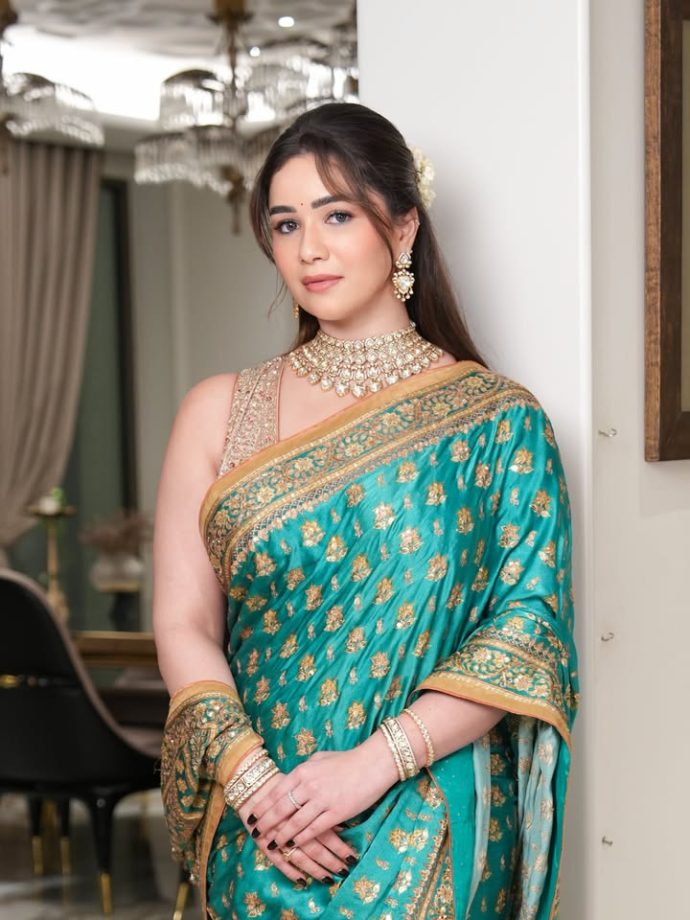 Gen Z Fashion Look: Khushi Kapoor, Shanaya Kapoor And More Serve Stunning Ganpati Fashion 1