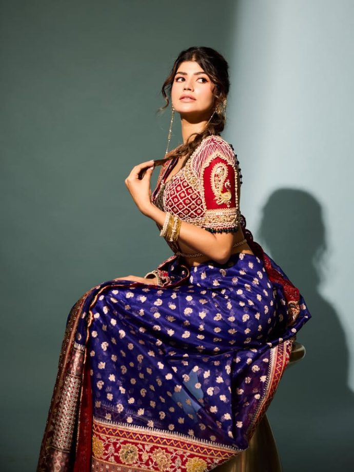 Gen Z Fashion Look: Khushi Kapoor, Shanaya Kapoor And More Serve Stunning Ganpati Fashion 1