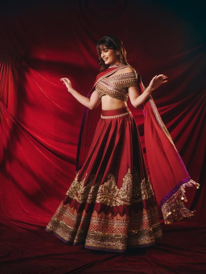 Gen Z Fashion Look: Khushi Kapoor, Shanaya Kapoor And More Serve Stunning Ganpati Fashion 1