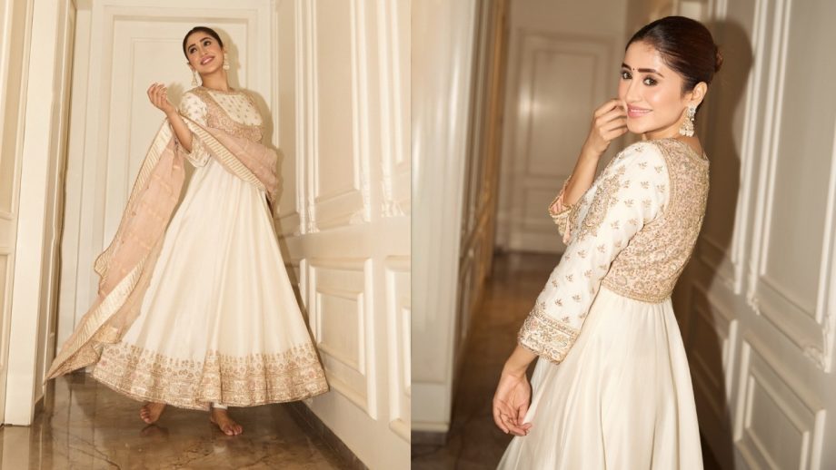 Hina Khan, Shraddha Arya, Shivangi Joshi And Erica Fernandes Serve Stunning Ethnic Looks 1