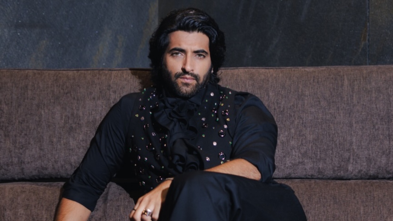 Human beings are by nature complex and flawed: Akshay Oberoi 1