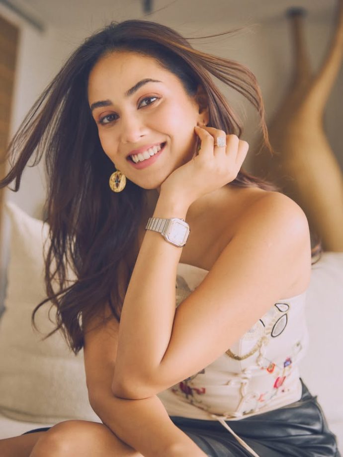 Kareena Kapoor Hosts Ex-BF Shahid Kapoor’s Wife Mira Rajput, Netizens React To The Unexpected Crossover 1