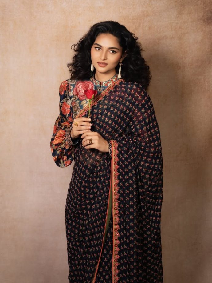 Kayadu Lohar Serves Vintage Charm: Floral Saree With A Statement Blouse 1