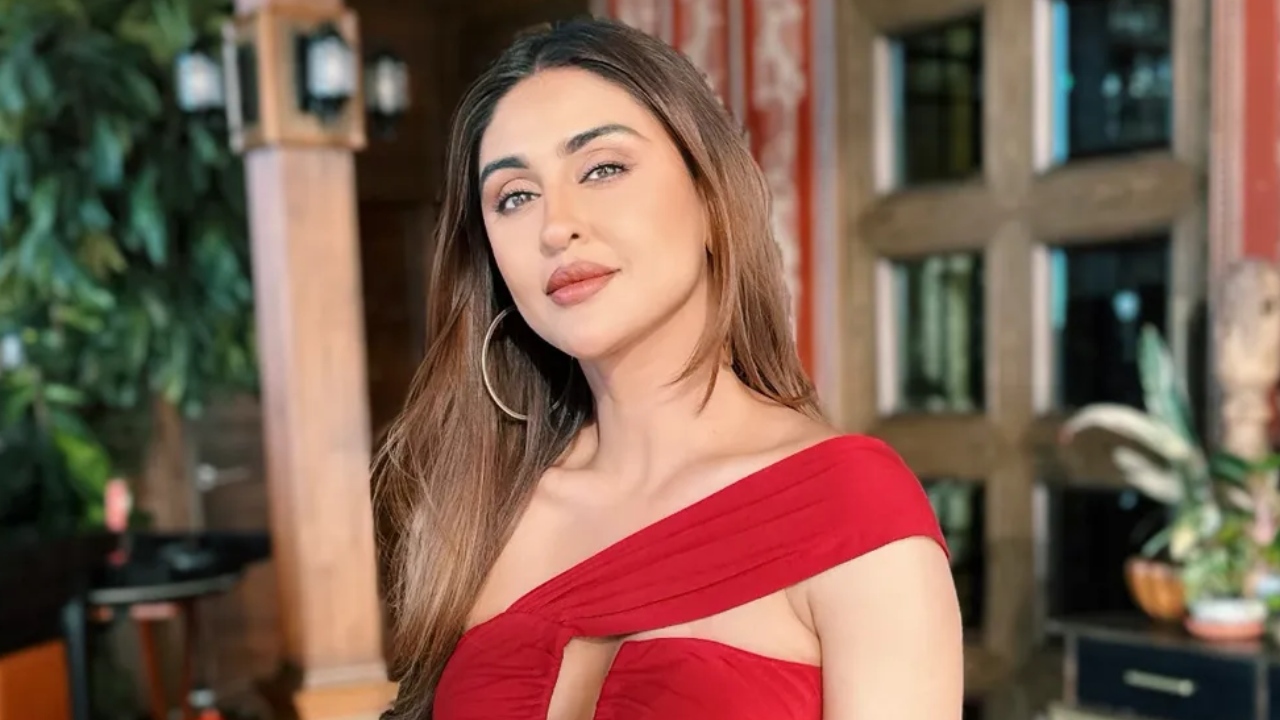 Krystle D'Souza Breaks Silence On Cosmetic Surgery Claims, Hits Back At Trolls 1