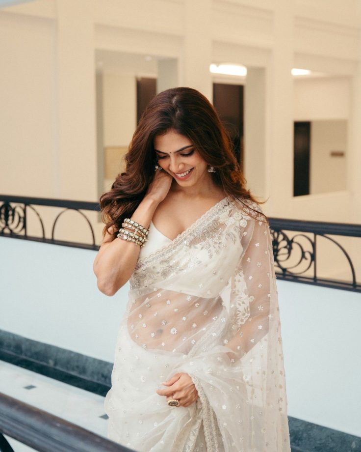Malavika Mohanan’s Ivory Saree And Strappy Blouse Create A Picture-Perfect Ethnic Look 1
