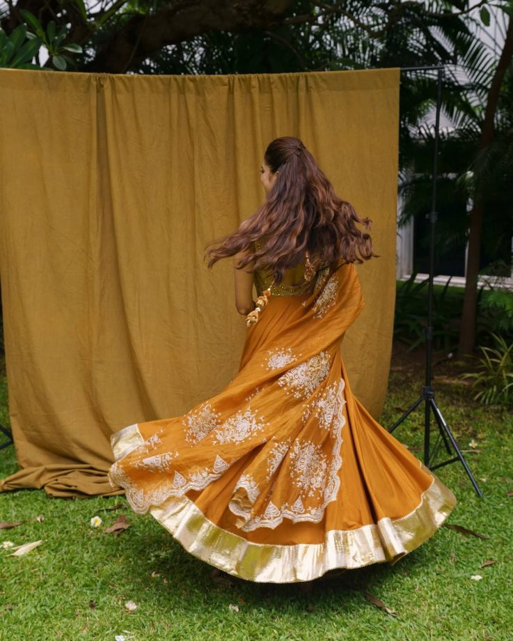 Malavika Mohanan’s Mustard Yellow Anarkali Set With Embroidered Dupatta 1