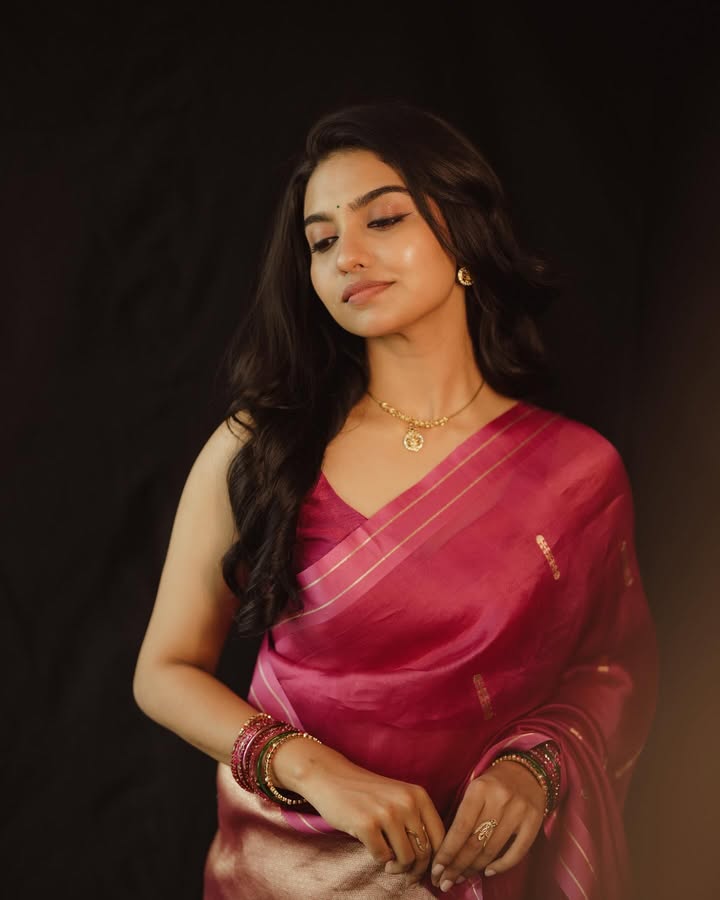 Malayalam Actress Mamitha Baiju’s Saree Collection Is A Dream, From Floral Designer Drapes To Classic Silk Sarees 1