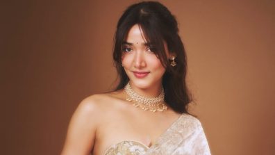 Medha Shankar Makes Ivory Saree Look Pure Royalty