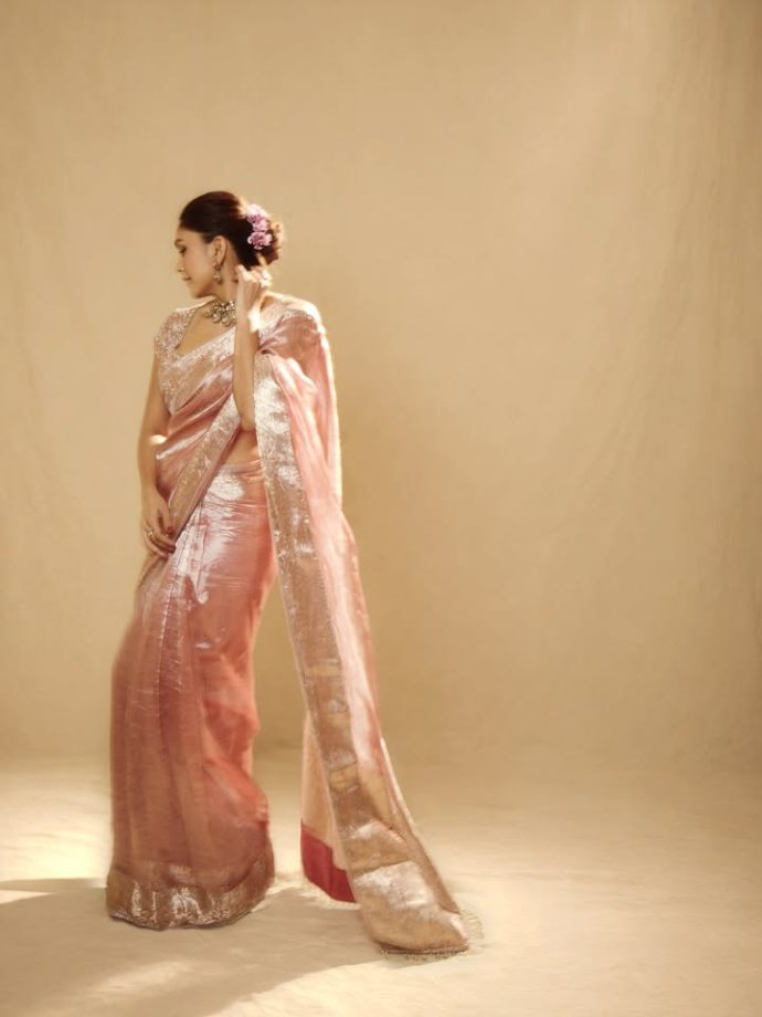 Mrunal Thakur Channels Royal Festive Glam in Mauve Tissue Saree: Ornate Choker & Drop Earrings 1