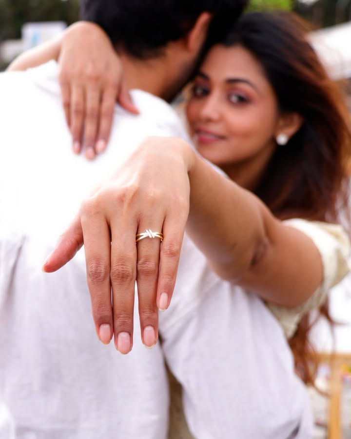 Parineetii Fame Tanvi Gets Engaged To Boyfriend Jeevansh Chadha, Shares Dreamy Proposal Moments 1