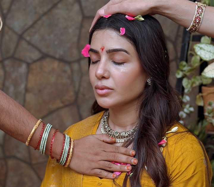 Peek Into Samantha Ruth Prabhu's Baby Shower: Showering Rose Petals, Traditional Rituals To Sacred Chants 1