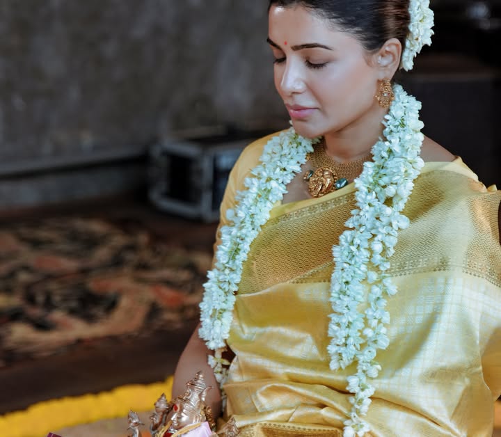 Peek Into Samantha Ruth Prabhu's Baby Shower: Showering Rose Petals, Traditional Rituals To Sacred Chants 1
