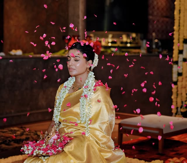 Peek Into Samantha Ruth Prabhu's Baby Shower: Showering Rose Petals, Traditional Rituals To Sacred Chants 1