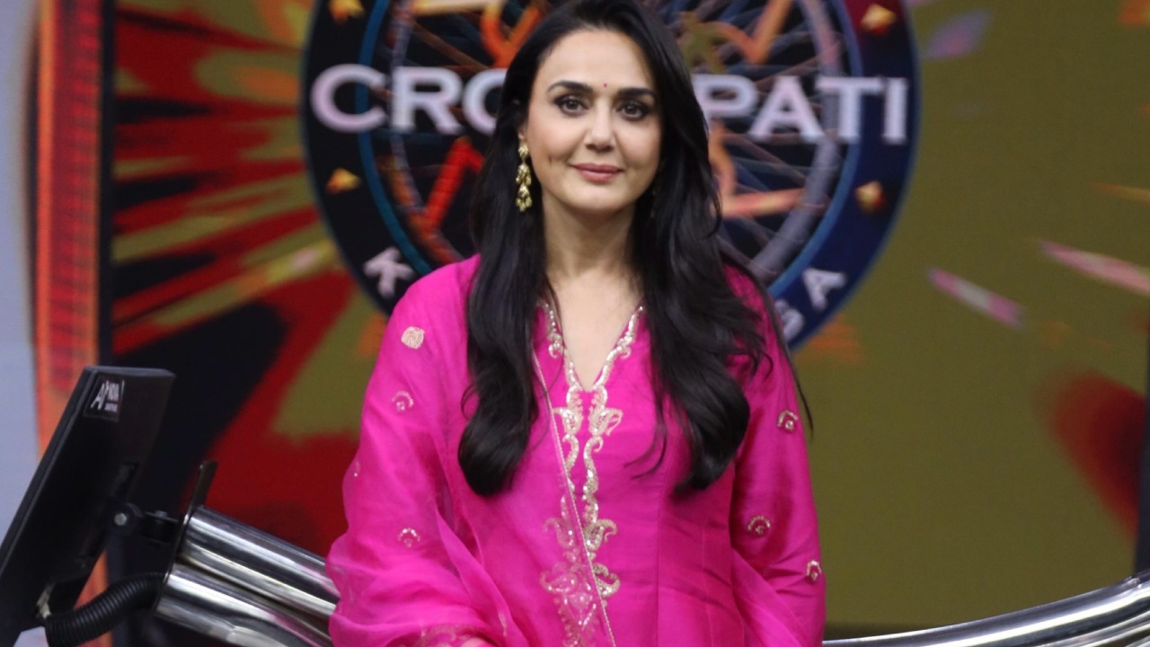 Preity Zinta’s Pink Kurta Set Gets A Golden Glam Makeover 1